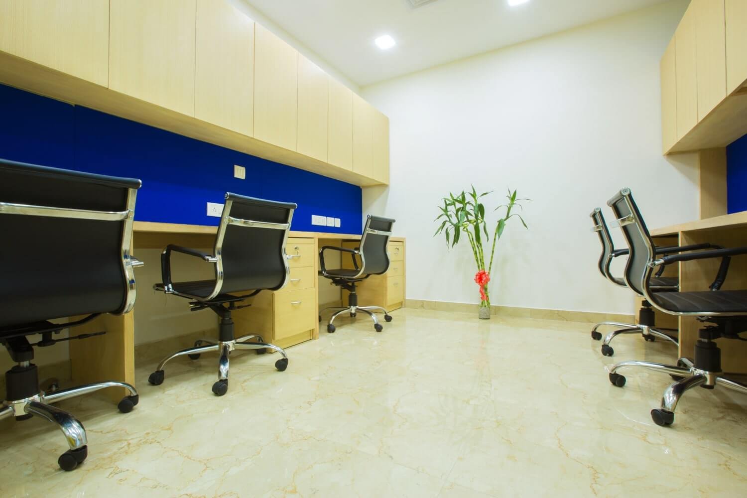 hub and oak defence colony coworking