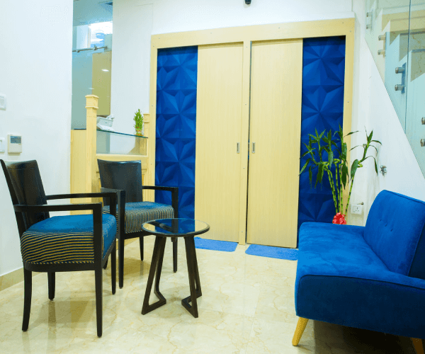hub and oak coworking defence colony