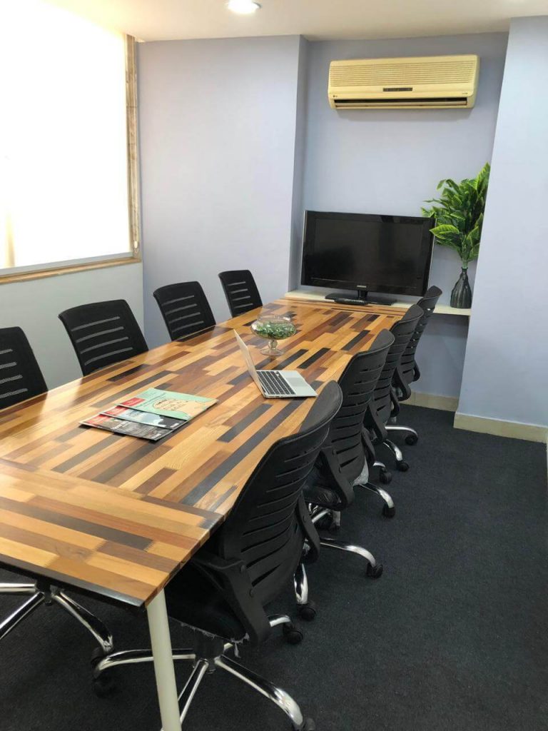 nehru place conference room hub and oak coworking