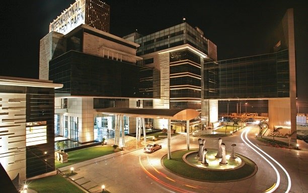 office space for rent in noida expressway