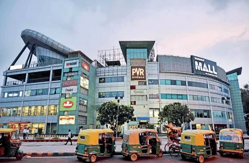 shopping malls mg road-min (1)